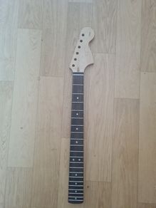 Strat neck