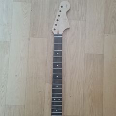 Strat neck