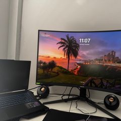 Samsung Odissey G7 32" Gaming Monitor for sale