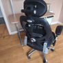 swivel chair and computer desk Image 5