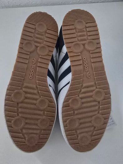 Samba trainers