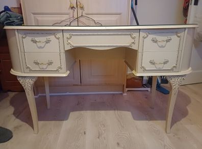 french style dressing table