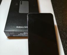 Samsung S24