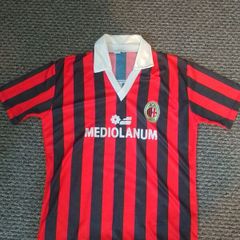AC Milan retro football jersey and scarf