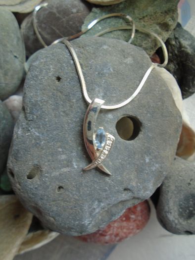 Sterling silver pendant and chain,Silver jewellery,Preloved  jewellery,Necklace