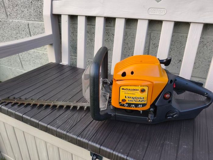Hedge Trimmer - McCulloch Virginia MH524P