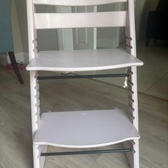pink Tripp trappe stokke chair