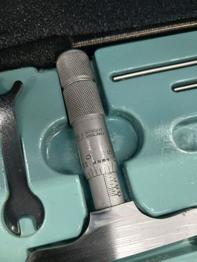 depth micrometer set. Moore and wright. 1" - 6"