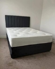 King size bed set, headboard style options
