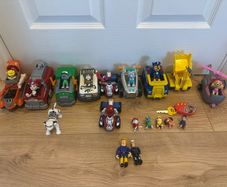 Paw Patrol vehicles and characters