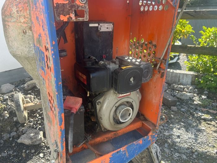Cement mixer