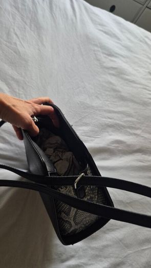Shoulder bag