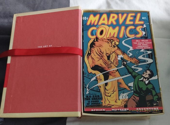 The Art of vintage Marvel 100 Collectible Postcards
