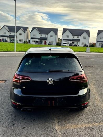 2014 Volkswagen Golf R