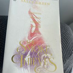 Sally Green The Smoke Thieves