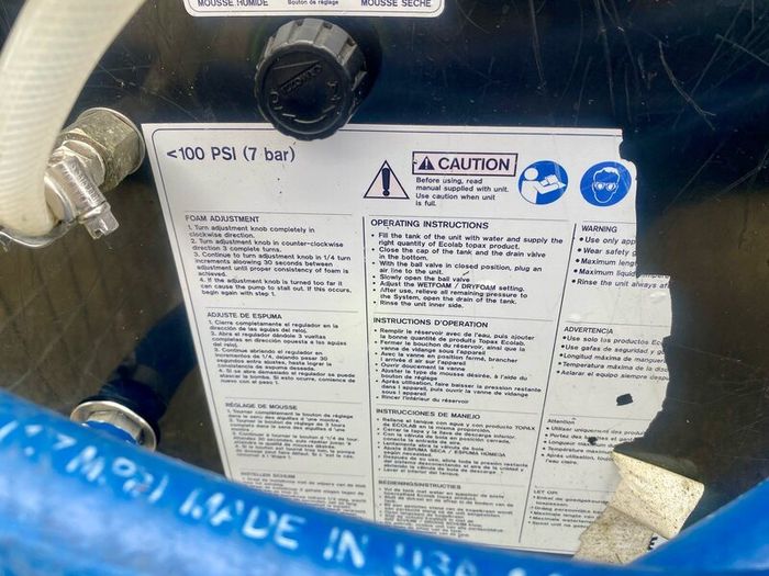 Ecolab 25 Gallon wet / Dry Foam Cleaning Unit
