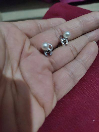 studd earrings