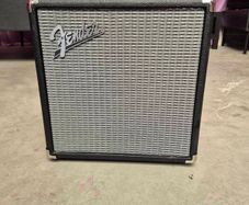 Fender Rumble 15