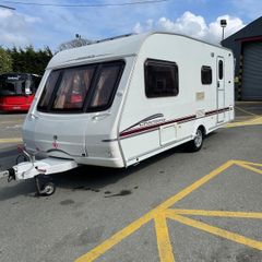 Caravan Carisma 565 4 berth