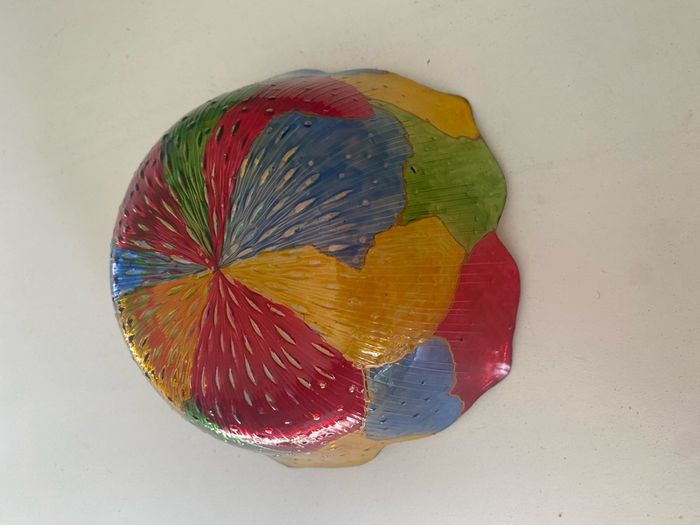 Colourful scalloped glass bowl