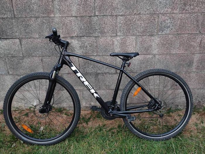 TREK Dual Sport 2