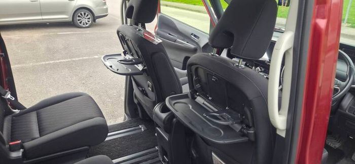 2018 Nissan Serena