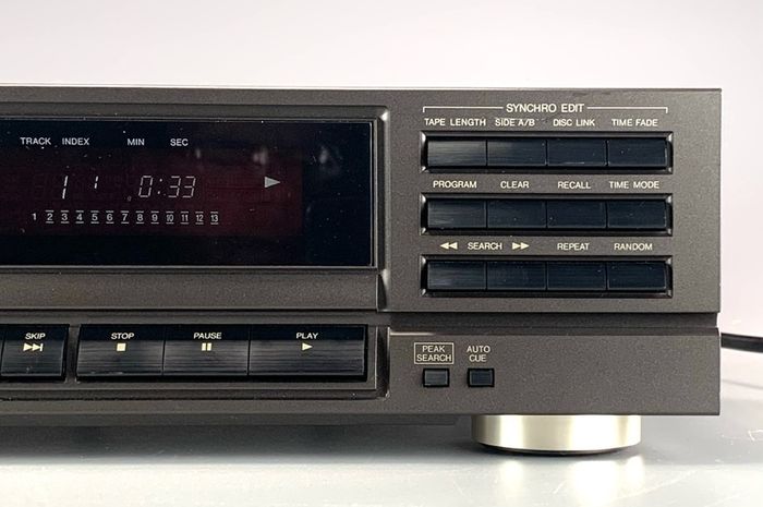 Technics SL-PG320A compact disc player