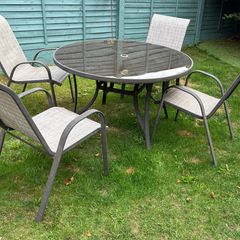 Free garden table and 5 chairs