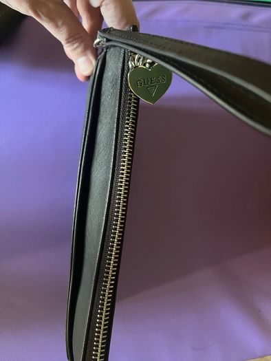 Guess purse with wrist handle