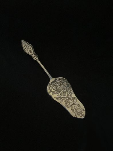 Art nouveau silver plated cake server