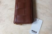 Max Fashion  Brown  Purse.   B.N.W.T
