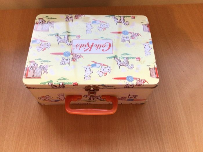 Cath Kidston Cath kids case tin