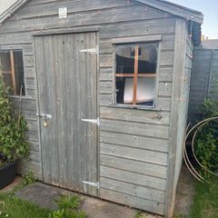 10x6 foot shed Perfect condition