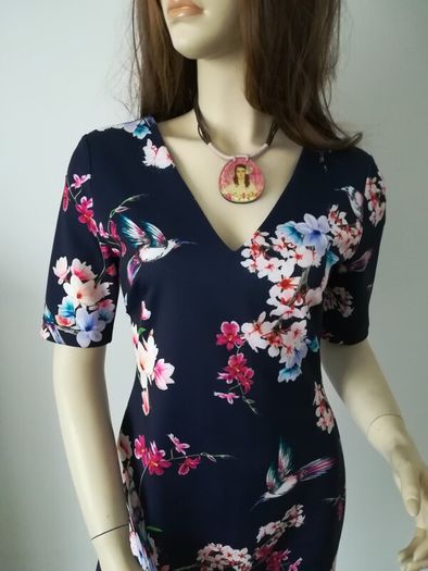 dress with short sleeves, size 12