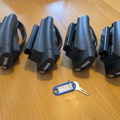 Thule Rapid System 775 Foot Pack For Raised Roof Rails (Includes Locks and Key)