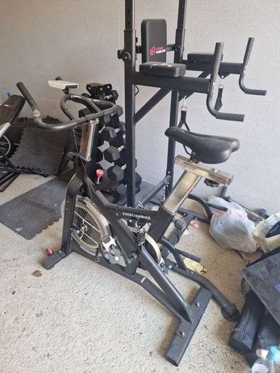home gym dumbells bench pull up dip bar and bike