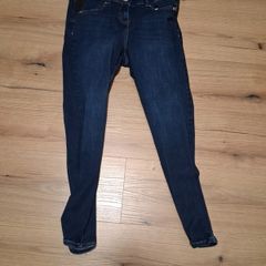 Maternity jeans size 16