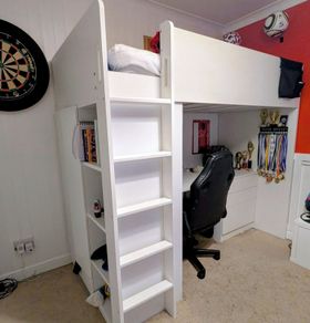 Loft Bed / High Sleeper