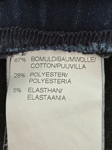 Ladies Navy Cropped Straight Fit Jeans from Robell