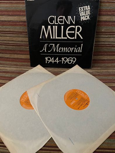 Glenn Miller A Memorial 1944 - 1969 [Double Vinyl]