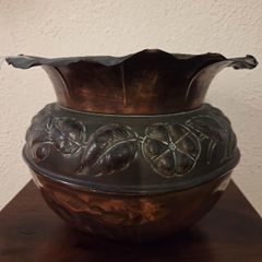 Antique Art Nouveau Hand Beaten Copper Jardiniere