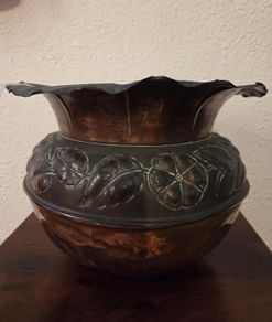Antique Art Nouveau Hand Beaten Copper Jardiniere
