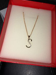 Gold pendant