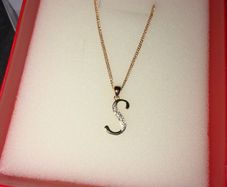 Gold pendant