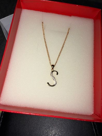 Gold pendant