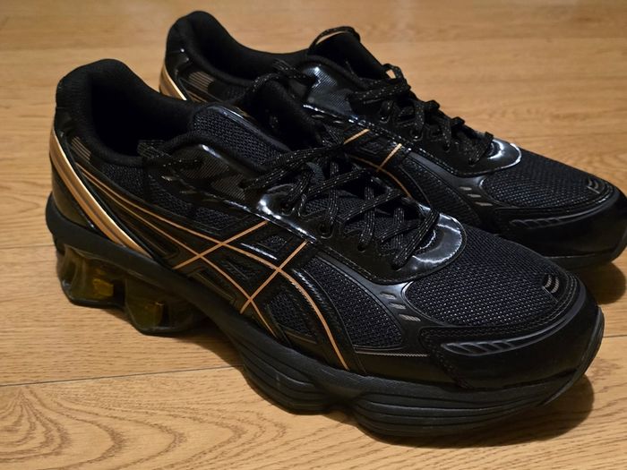 ASICS Gel Kinetic Fluent, black gold, size Big 11UK, Brand New,  price 105e