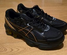 ASICS Gel Kinetic Fluent, black gold, size Big 11UK, Brand New,  price 105e