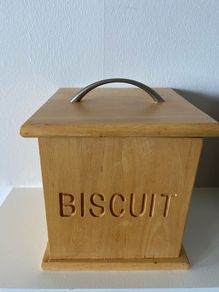 Timber Biscuit Box