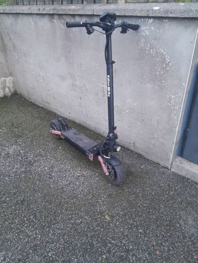 electric scooter