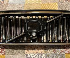 2023 Volvo XC40 Recharge Ultimate Front Grill (OEM 32291463)